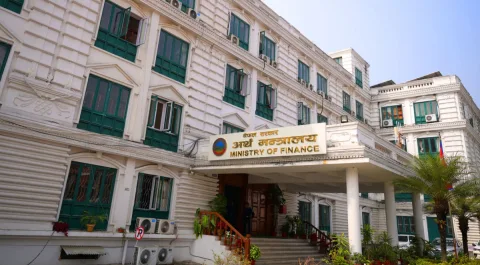 चालु आर्थिक वर्षको पहिलो चौमासिकमा भन्सार राजस्व संकलन लक्ष्यभन्दा माथि पुग्ने प्रक्षेपण